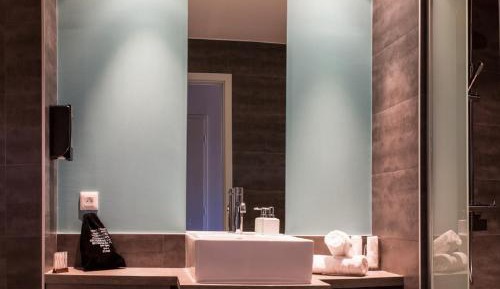 Deluxe Double Room with Shower