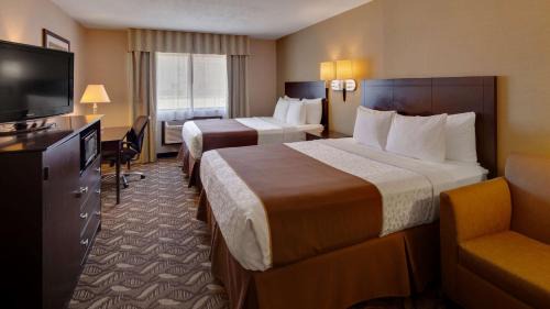 Queen Room with Two Queen Beds