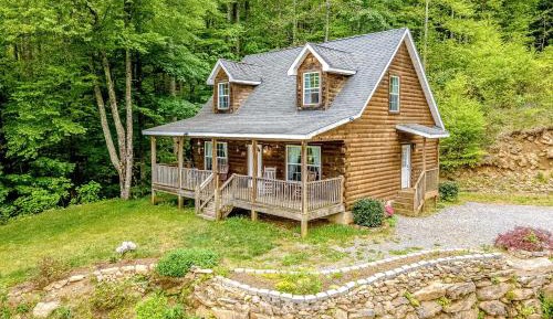 Three-Bedroom Vacation Home 