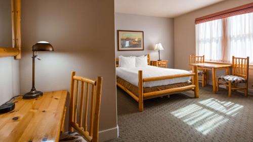 Queen Room
