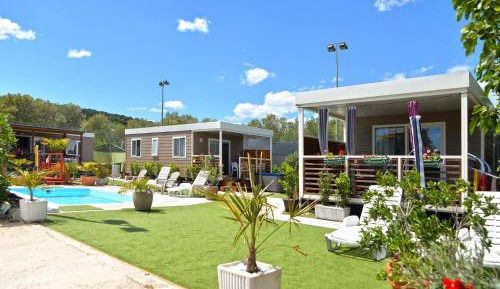 Deluxe Double Room with Balcony and Sea View