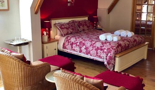 Junior Suite with Garden View