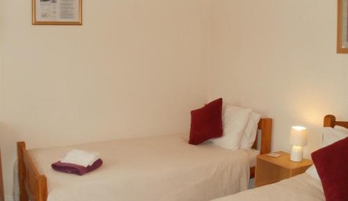 Twin Room with Private Bathroom