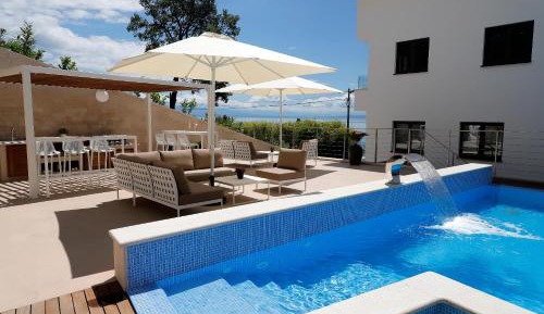Apartment with Sea View