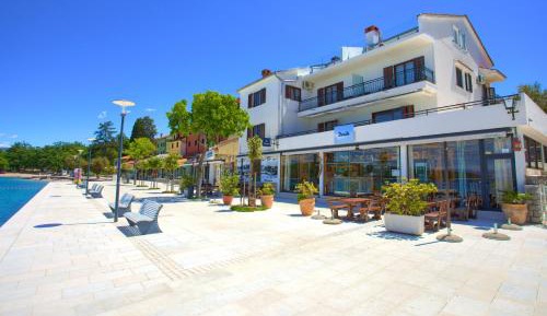 Apartment without Balcony