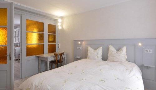 One-Bedroom Family Apartment