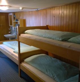 Basic Triple Room with Shared Bathroom