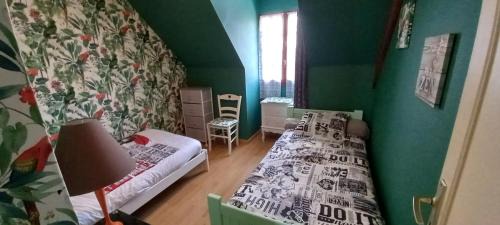 Double Room (1 Adult + 1 Child)