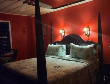 Honeymoon Room