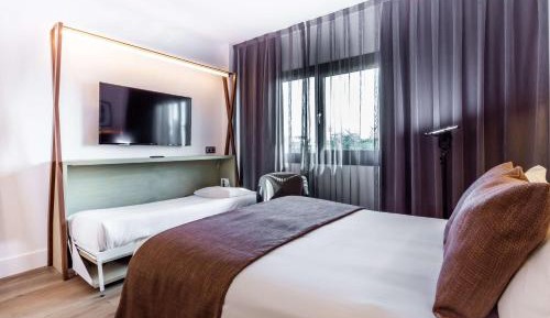 Standard Triple Room with One Double Bed and One Single Bed - Non-Smoking