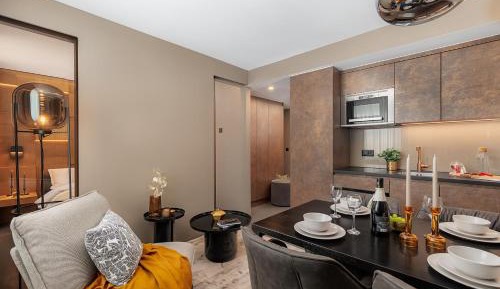 One-Bedroom Apartment