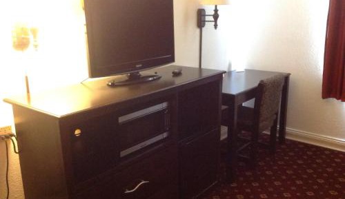 King Room - Non-Smoking