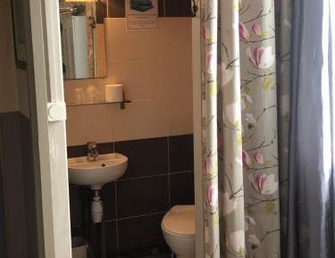 Single Room with Shared Bathroom