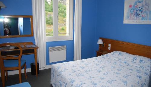 Standard Double Room with Valley View