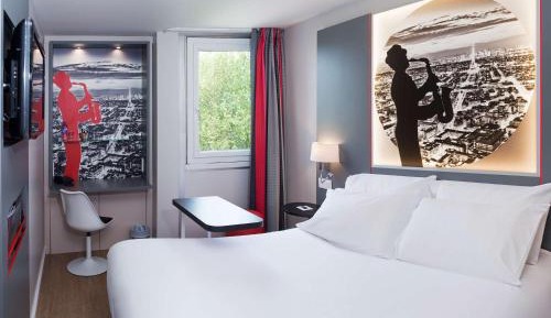 Standard Queen Room