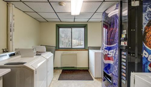 One Bedroom Apartment