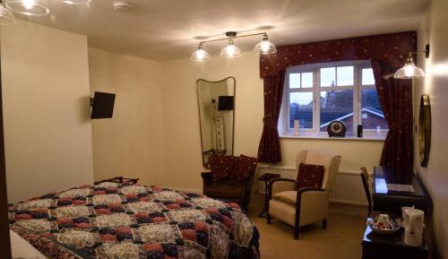 Double Room with Private Bathroom