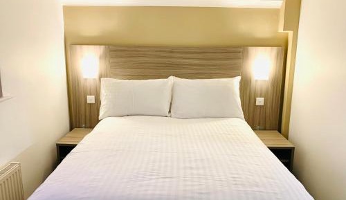 Deluxe Double Studio