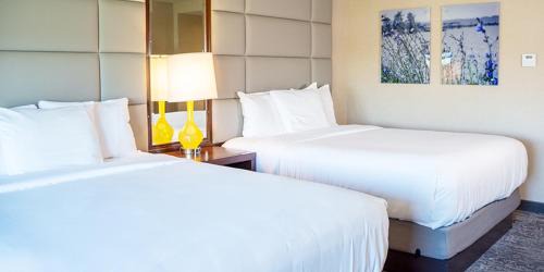 Queen Room with Two Queen Beds North Tower