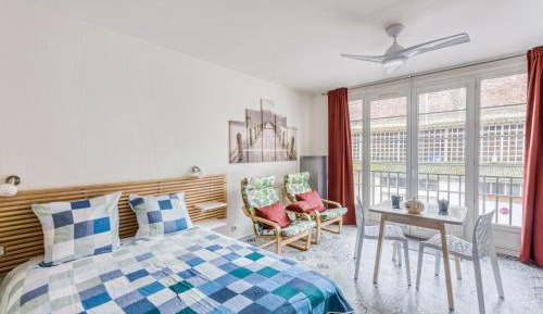 Studio Apartment