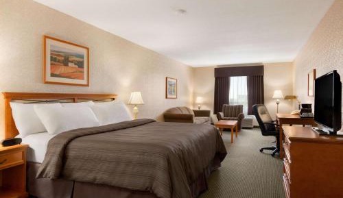 Deluxe King Room - Non-Smoking