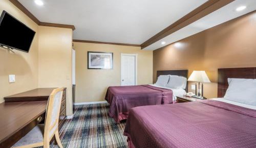 Two Queen Beds Non Smoking