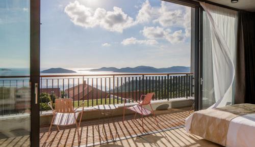 Superior King Suite