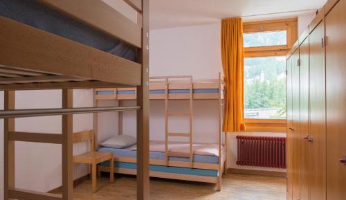 Sextuple Room with Shared Bathroom