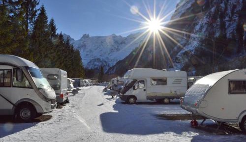 Empty lot  for Camper up to 25 feet