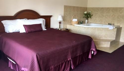 King Room with Spa Bath