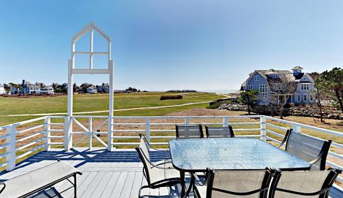 Four bedroom holiday home 