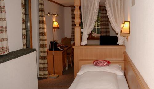 Standard Single Room with Terrace