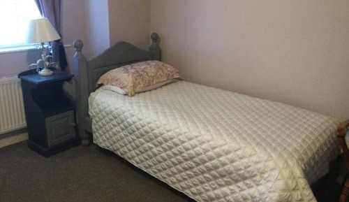 Standard Twin Room with Garden View