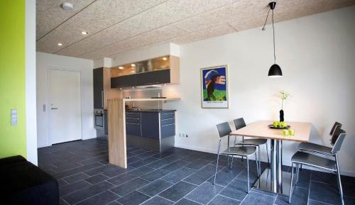 Lejlighed med udsigt til gårdhave,  stueetage. Max 4 pers