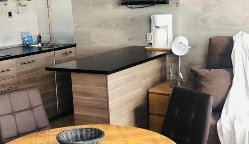 Studio (2-4 Adults)