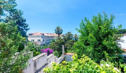 Studio Apartment with Terrace and Sea View