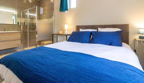 Double Room with Shower