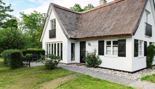 Three-Bedroom Holiday Home 