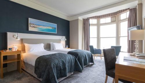 Twin Room with Sea View