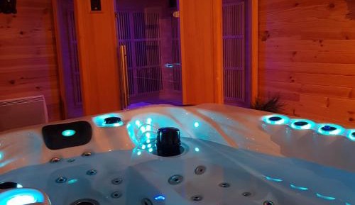 Studio with Mountain View