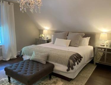 Deluxe Suite with Sea View