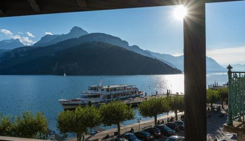 Apartment with Self-Catering and Lake View	