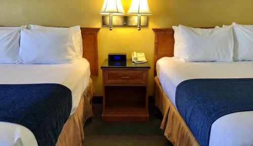 Double Room with Two Double Beds - Non-Smoking