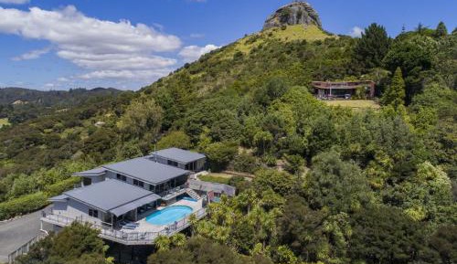 Studio Apartment with Sea View