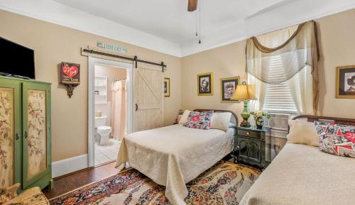 Superior Family Room