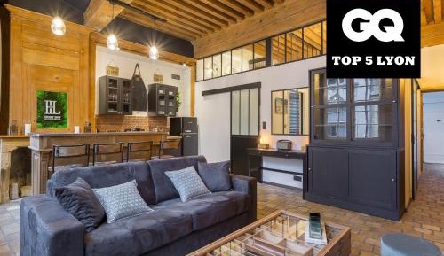 Deluxe One-Bedroom Apartment with City View