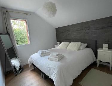 One-Bedroom Apartment with Terrace