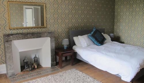 Queen Room with Garden View