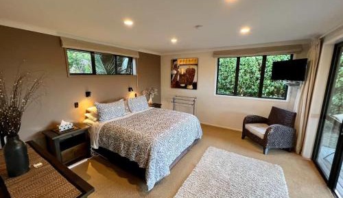 Double Room with Private Bathroom