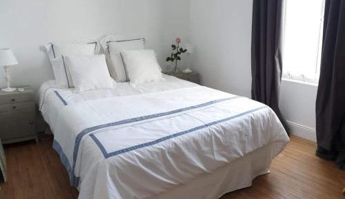 Queen Room with Garden View